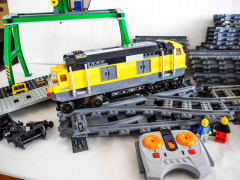 Lego Riesen-Set Zug mit vielen Schienen