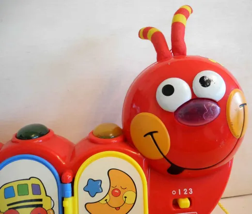 Fisher-Price Lern-Raupe – mit Licht und Musik