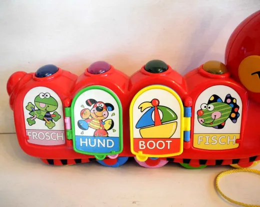 Fisher-Price Lern-Raupe – mit Licht und Musik