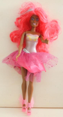 Barbie mit Perücke und Tüllrock pink