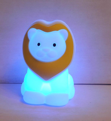 Licht Löwe mit Farbwechsel