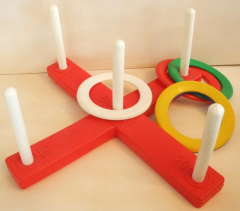 Ring-Spiel aus Kunststoff