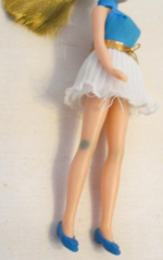 Kleine Dawn Puppe