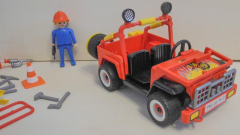 Playmobil Geländewagen rot Nr. 7617 mit Feuerwehr-Ausrüstung