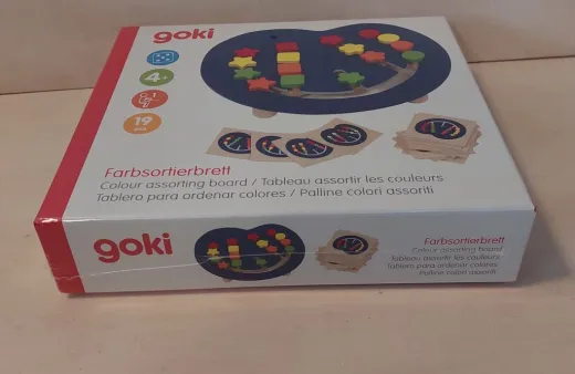 Farbsortierbrett aus Holz von goki