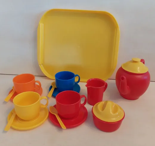 Puppen-Kaffeeservice von Gowi