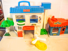 Fisher Price Little People Einkaufscenter, Imbiss und Garage