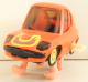 Auto orange mit Füssen
