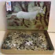 Puzzle Weisses Pferd im Galopp - 100 Teile