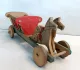Altes Holz-Pferdegespann mit Leiterwagen – 1950er-Jahre