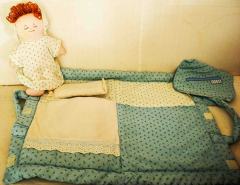 Wickeltasche mit Puppe aus Stoff