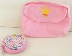 Kleine Handtasche aus Stoff