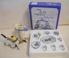 Muffy Vanderbear’s The Blue Pagoda Tea Set