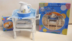 Muffy Vanderbear’s Splish-Splash Badezimmer-Set - Waschtisch und Waschschüssel