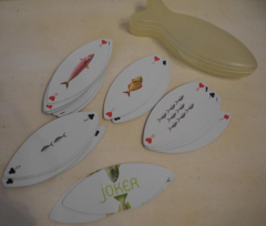 Pokerkarten in Fischform